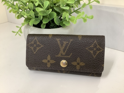 バッグ・財布のケース