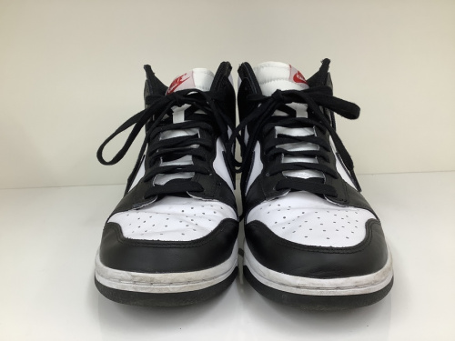 スニーカーのDUNK HIGH（ダンクハイ）