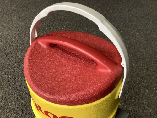 コックカスタムウォータージャグのIGLOO