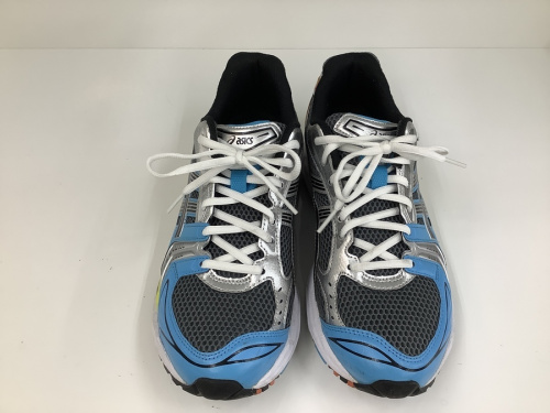 スニーカーのasics(アシックス)