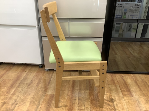 イスの学習椅子