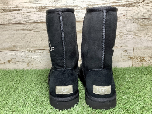 UGG(アグ)の限定35足