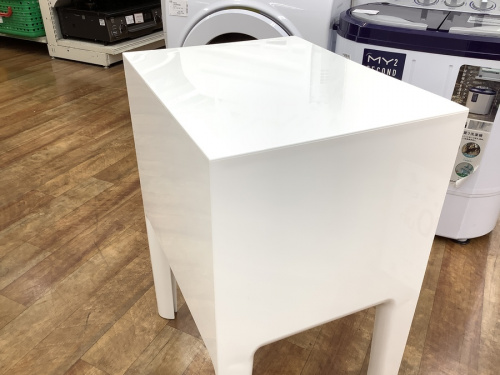コンソールテーブルのKartell