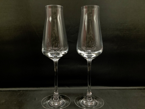 ガラスのシャンパンフルート