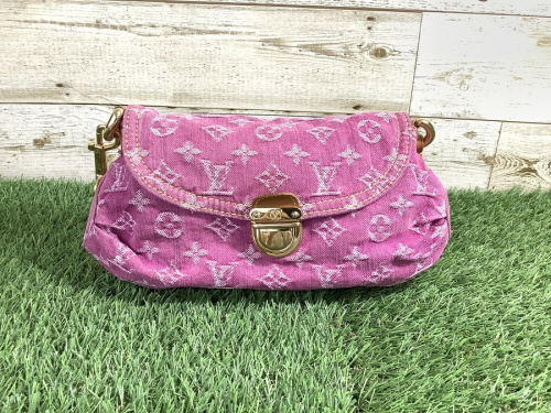 バッグのショルダーバッグ