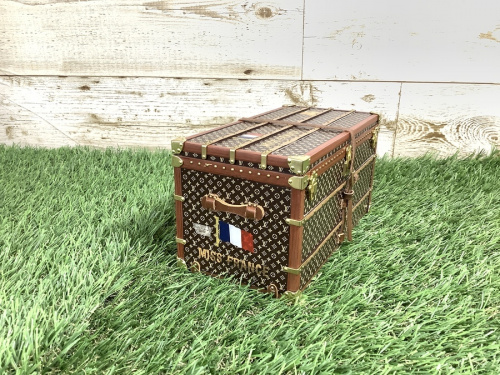 ペーパーウェイトのLOUIS VUITTON