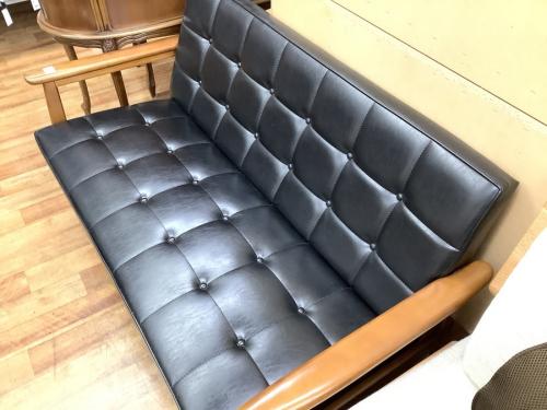 2人掛けソファーのカリモク60