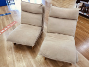 【トレファク花小金井店】無印良品/ハイバックリクライニングソファー/1人掛けソファー/ダークブラウン/中古家具/武蔵野市/小平市/小金井市/国分寺市/杉並区/買取/販売 無印良品】レバーで簡単にリクライニングでき、のんびりくつろげる