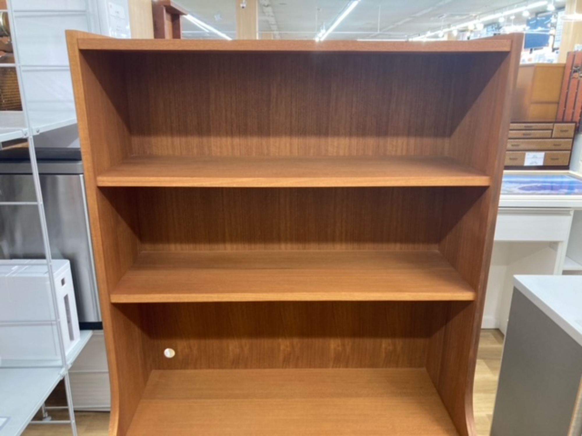 北欧ｳﾞｨﾝﾃｰｼﾞ風キャビネット 買取入荷しました！｜2024年06月19日