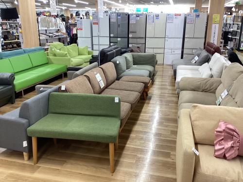 高さ調整可能【ニトリ ダイニングテーブル】買取入荷いたしました