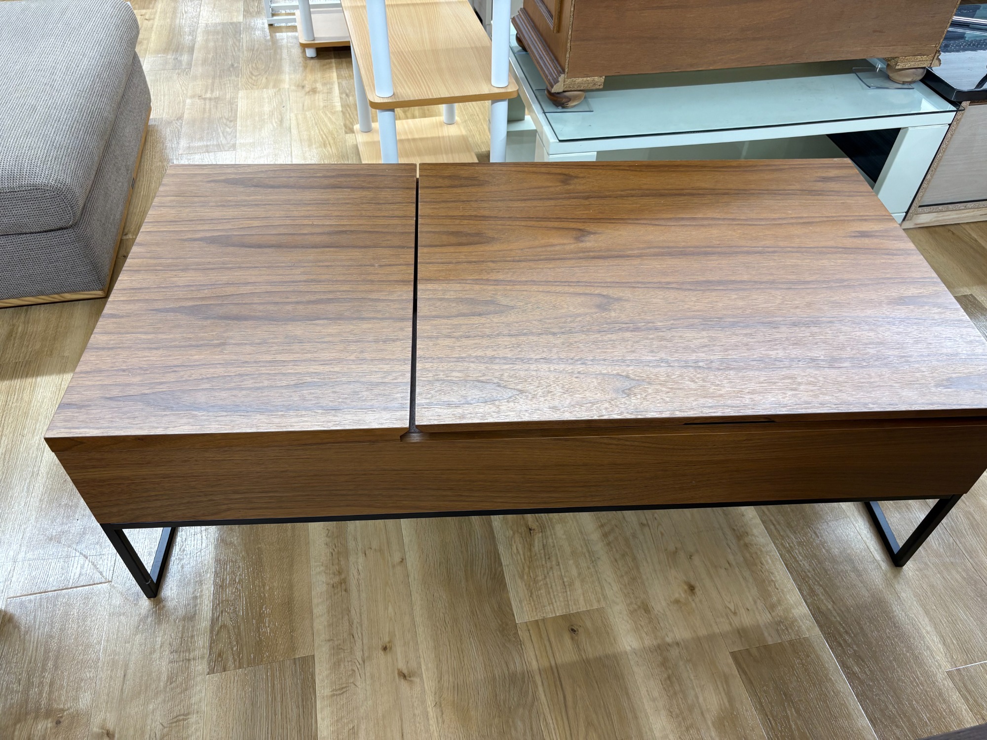 家具ならトレファク吉川店！！ ニトリ リフティングテーブル ブラウン