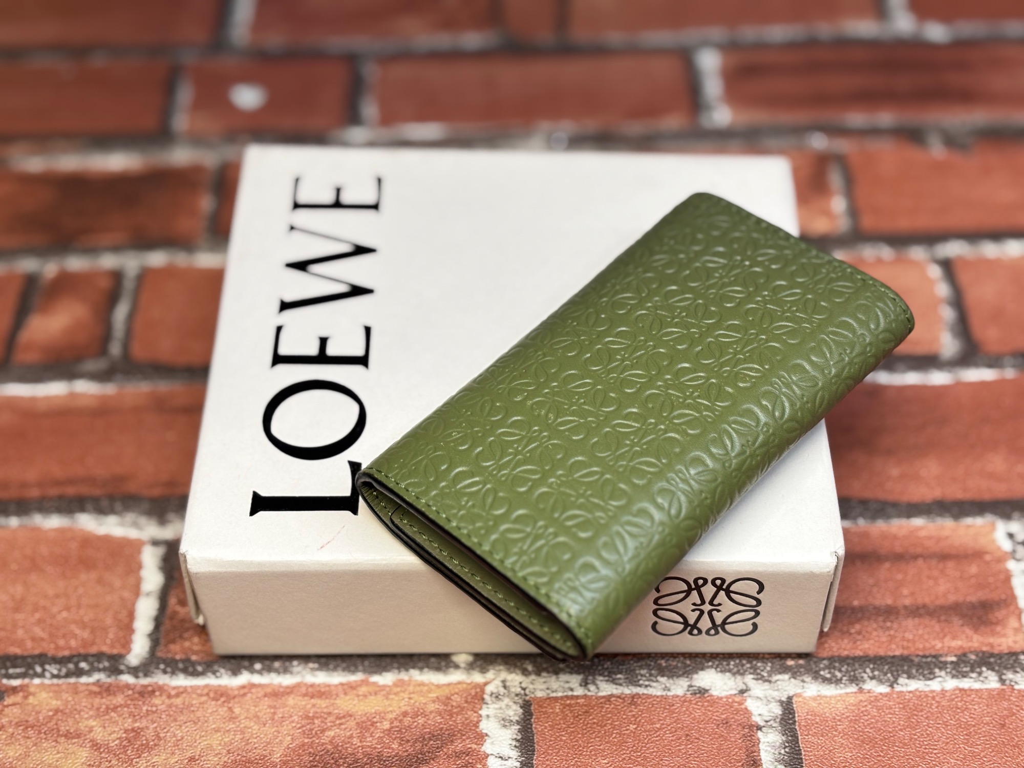 ブランド買取20％UP中！】 LOEWE (ロエベ) リピート アナグラム キー