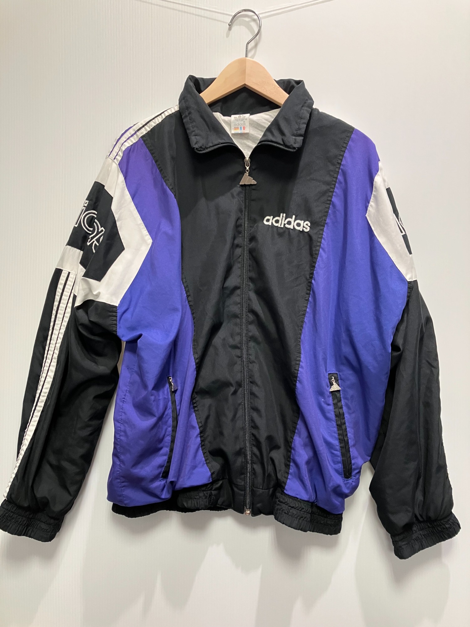 adidasの80's-90's古着 トラックジャケットを入荷しました！！！｜2025