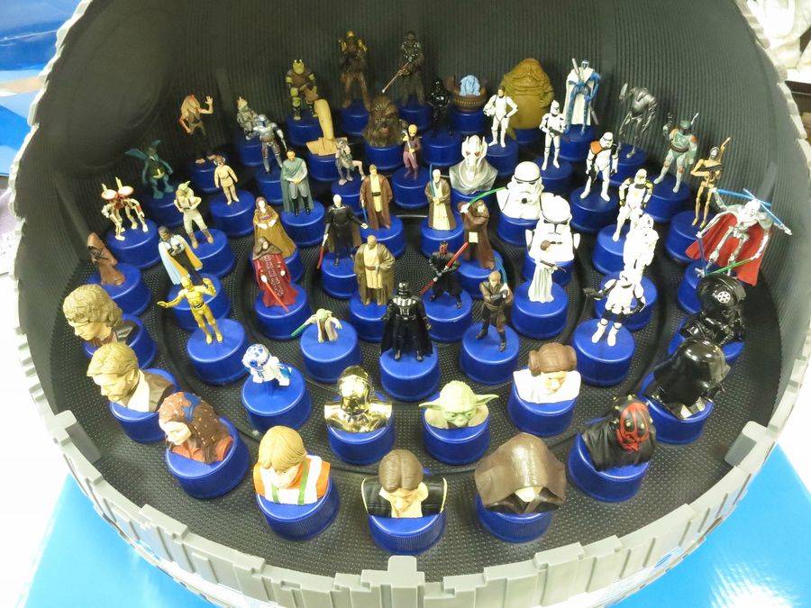 圧巻！STAR WARS ペプシボトルキャップ コレクションステージ