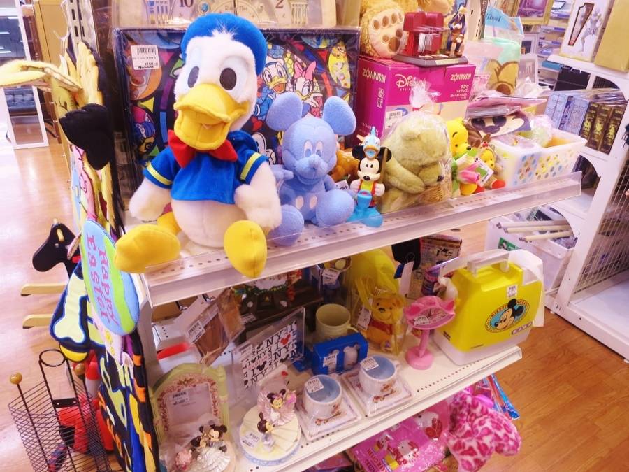 ハローキティ　ペアティーセット　新品未使用 ハローキティの可愛いペアティーセットをご紹介致します。【中央林間店