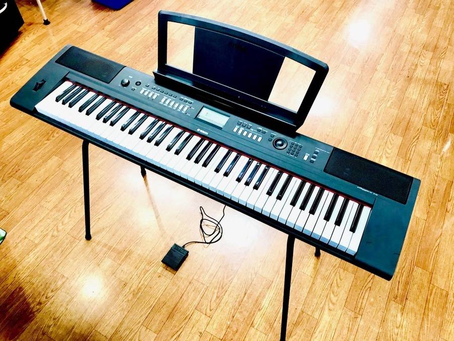 YAMAHA 76鍵 電子キーボード NP-30 2011年製 電子ピアノ Amazon.co.jp: YAMAHA ポータブルグランド NP-30 : 家電＆カメラ