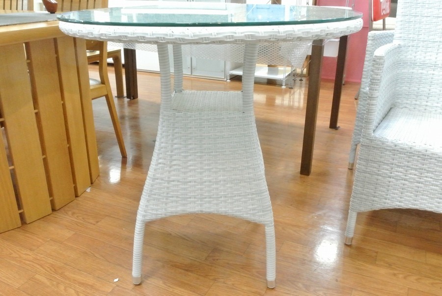【トレファク摂津店 店頭限定】 ガーデンファニチャー三点セット入荷致しました！ こんなの入荷してます☆】ガーデン テーブル&チェアーセットをご紹介