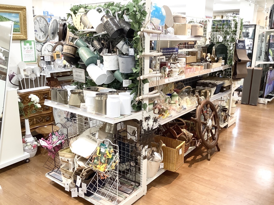 Diamantini Domeniconi(ディアマンティーニ＆ドメニコーニ