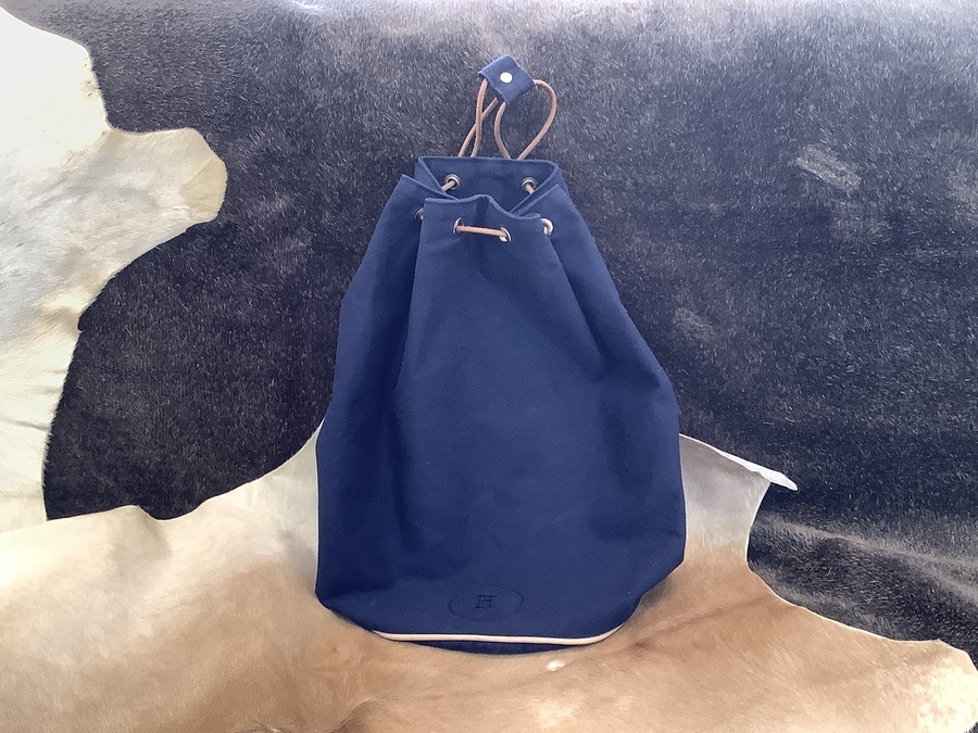 スマホで購入】HERMES(エルメス) 巾着ショルダーバッグを入荷