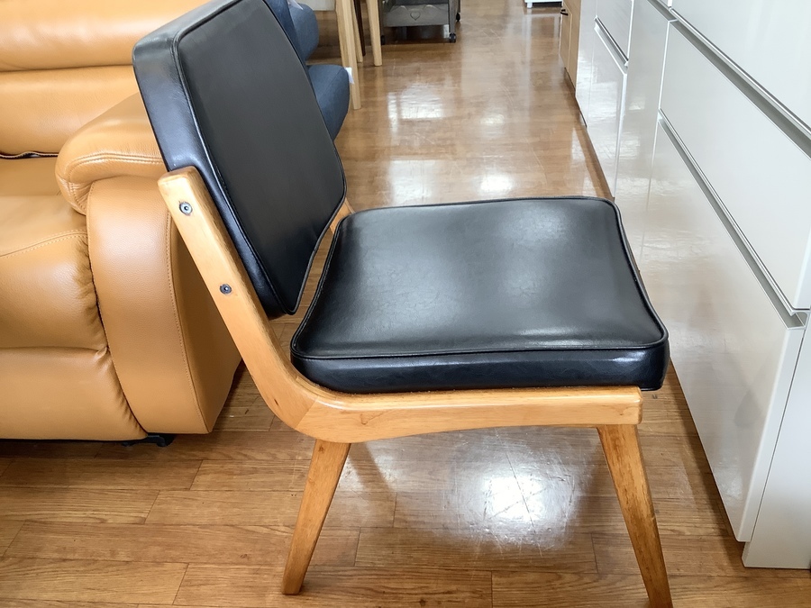 ACME Furniture アームチェアー をご紹介します‼︎ トレジャーファクトリーつくば店 ACME Furniture アームチェアー をご紹介します‼︎ トレジャー