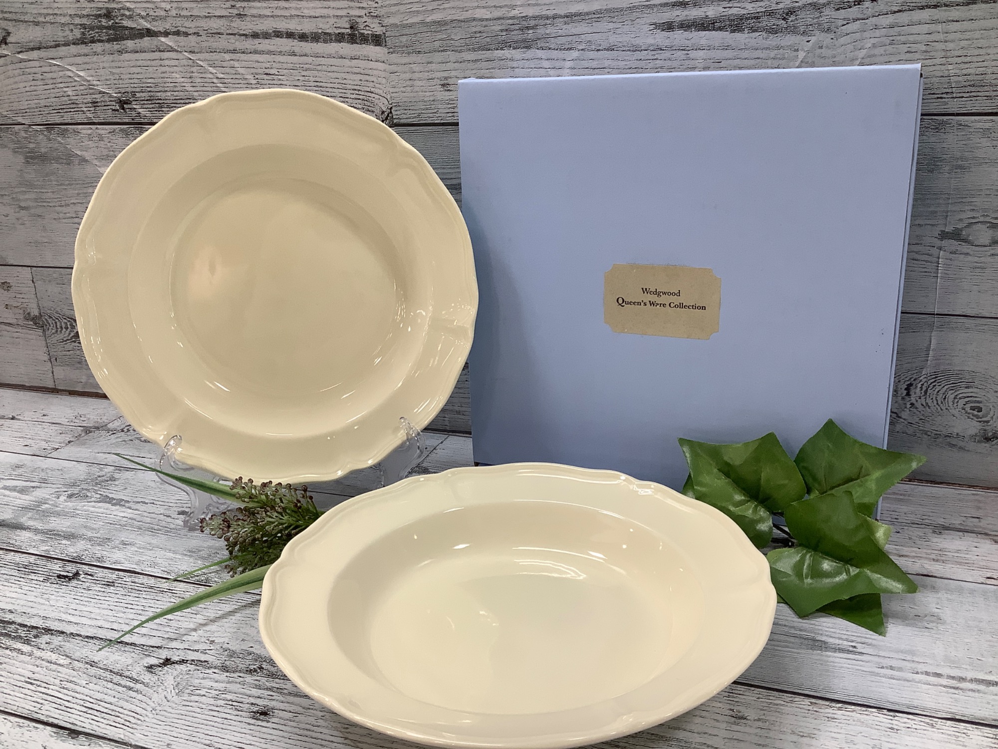 ウェッジウッドクイーンズプレーン直径21センチパン皿。5枚。 洋食器】Wedgwood（ウェッジウッド）のクイーンズプレーンが入荷致し