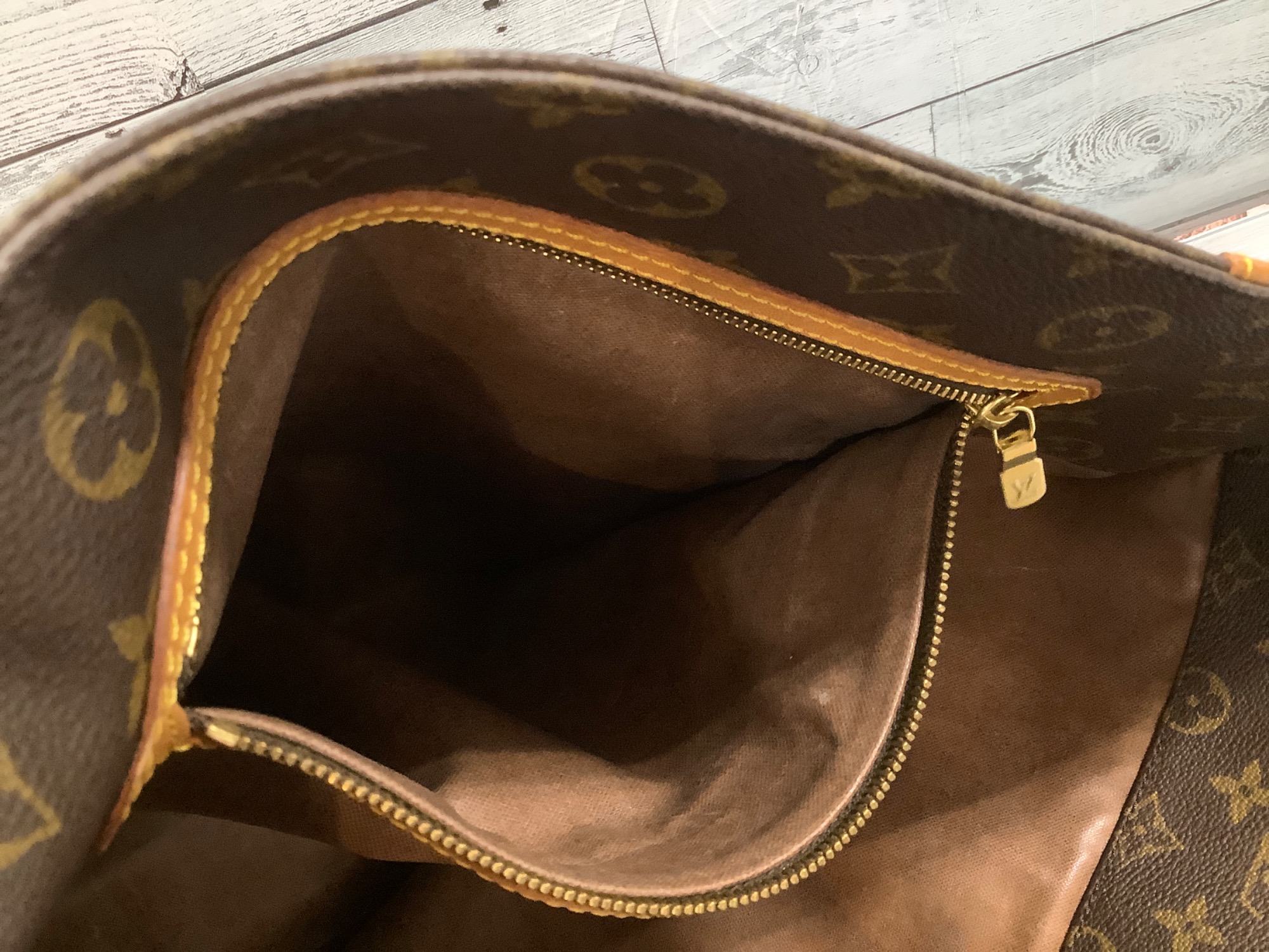 Louis Vuitton（ルイ・ヴィトン）の サックショッピング モノグラム