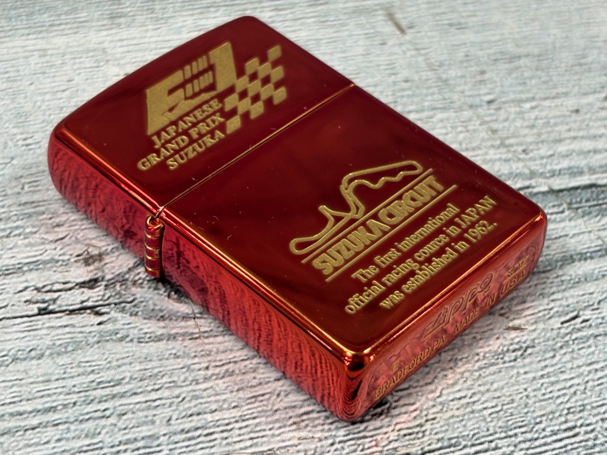 鈴鹿サーキット F1 GRAND PRIX 1999年製のZIPPO が入荷いたし