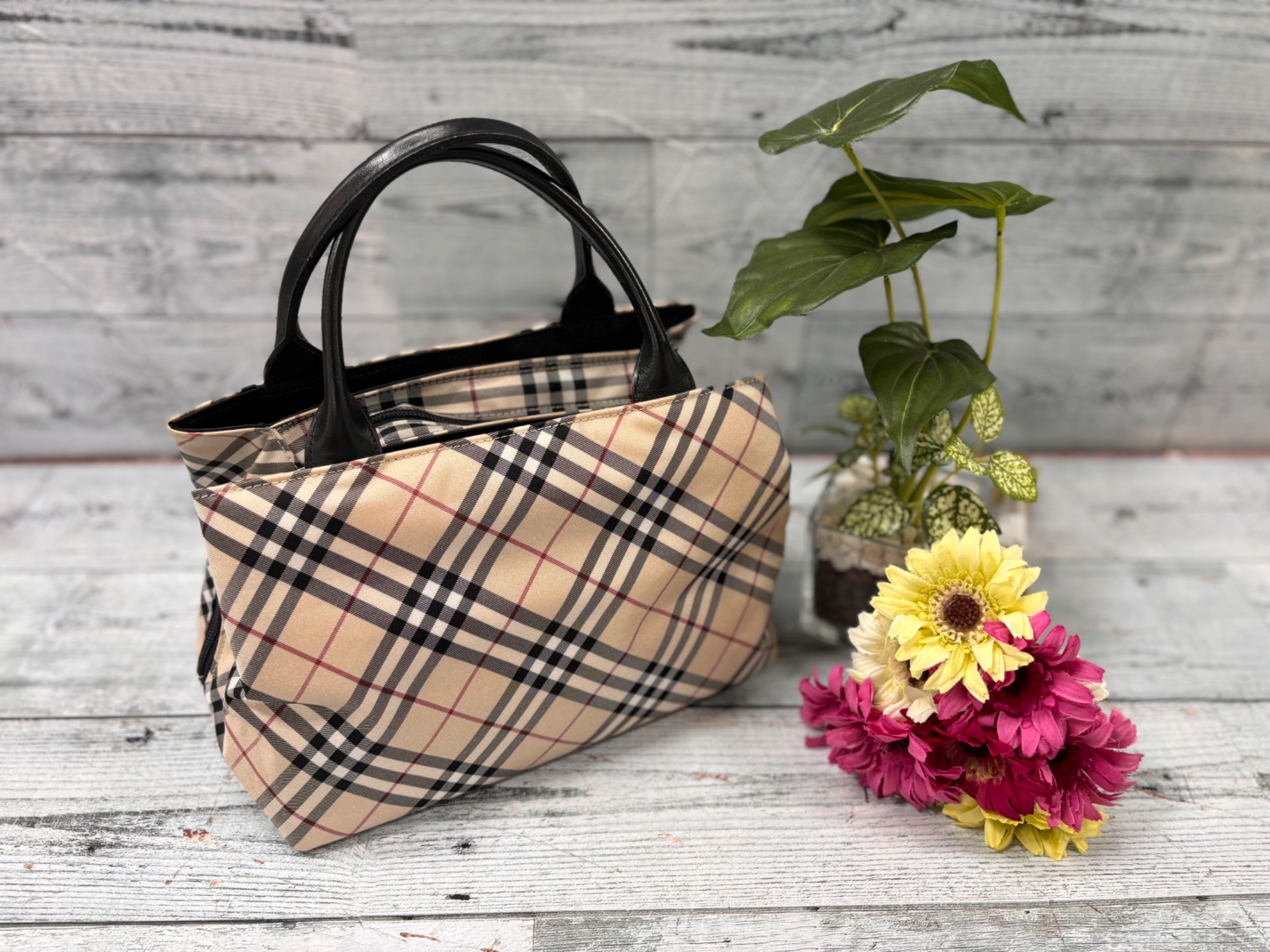 BURBERRY LONDON ハンドバッグ ZAE36-900が入荷いたしました！｜2024年  