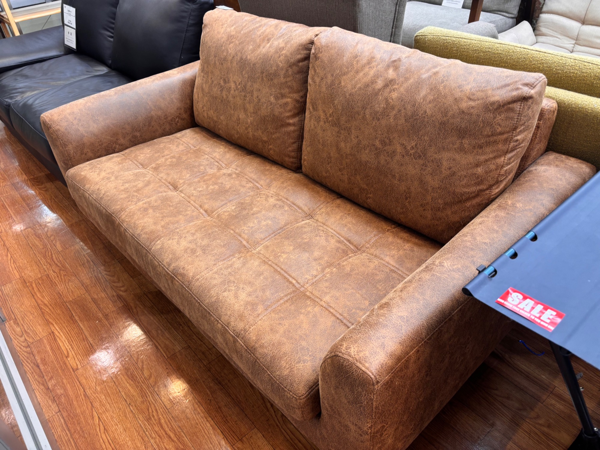 Journal standard Furnitureの2人掛けソファー が入荷致しました