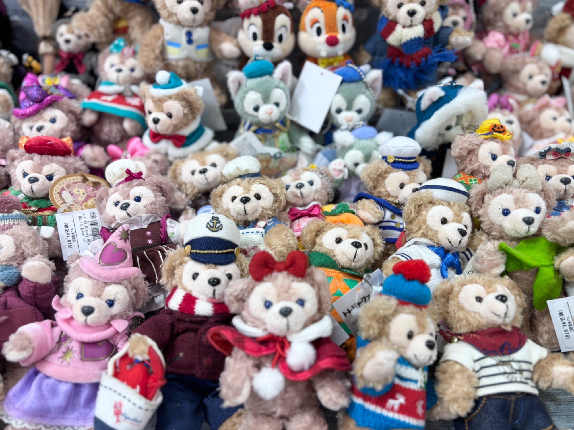 Disney ぬいぐるみバッジ ぬいバが大量入荷いたしました
