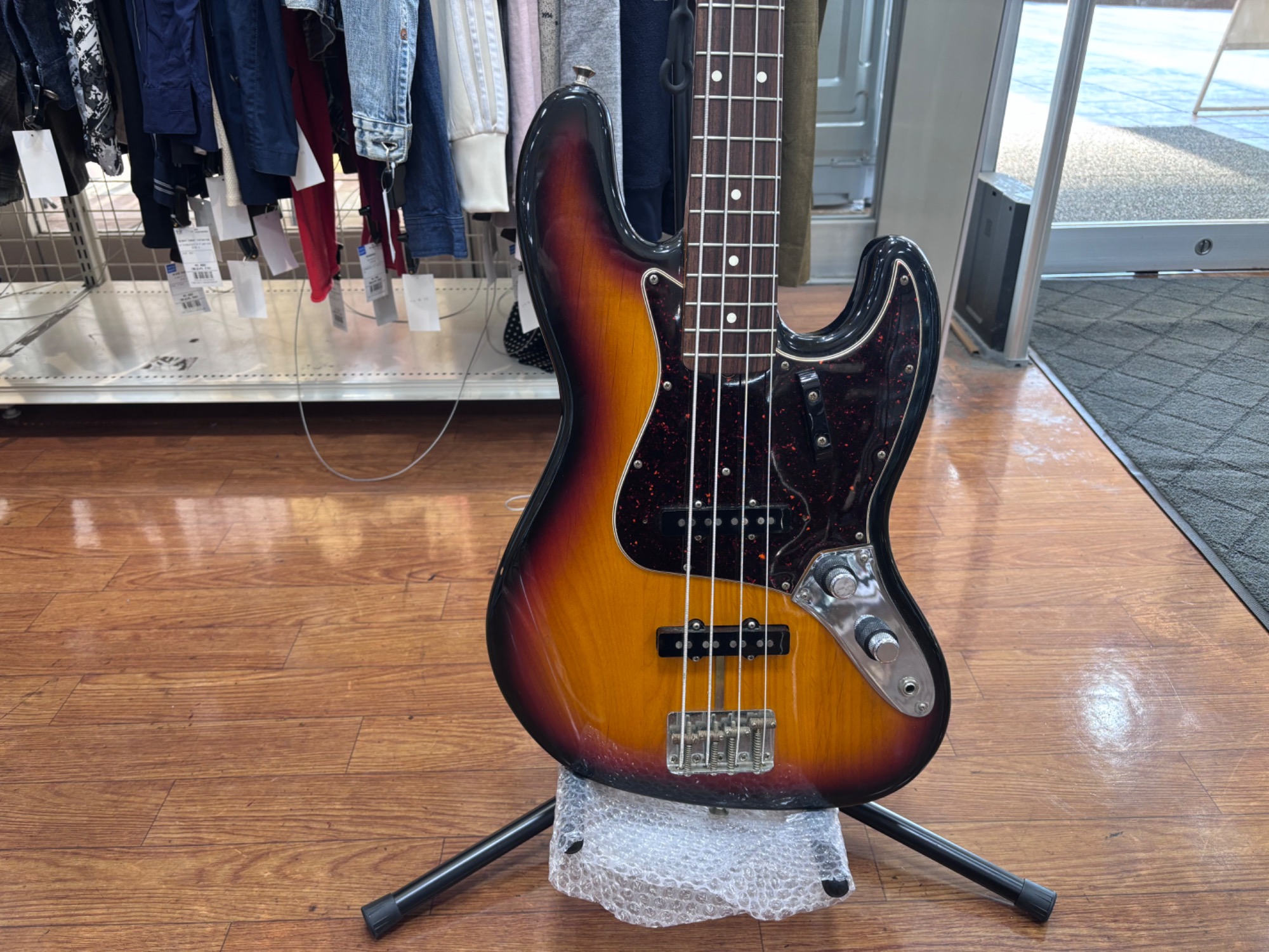 トレファク中央林間店】 ジャズベース FENDER USA