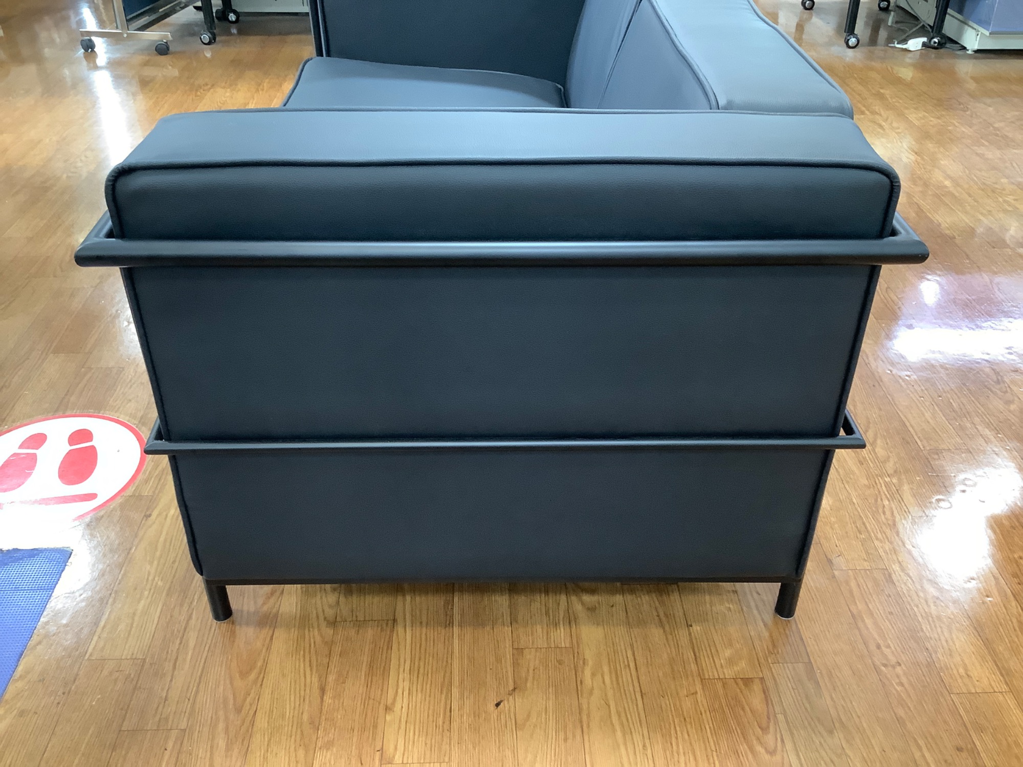 2人掛けソファ アーバン通商 ブラック【トレジャーファクトリー南柏】