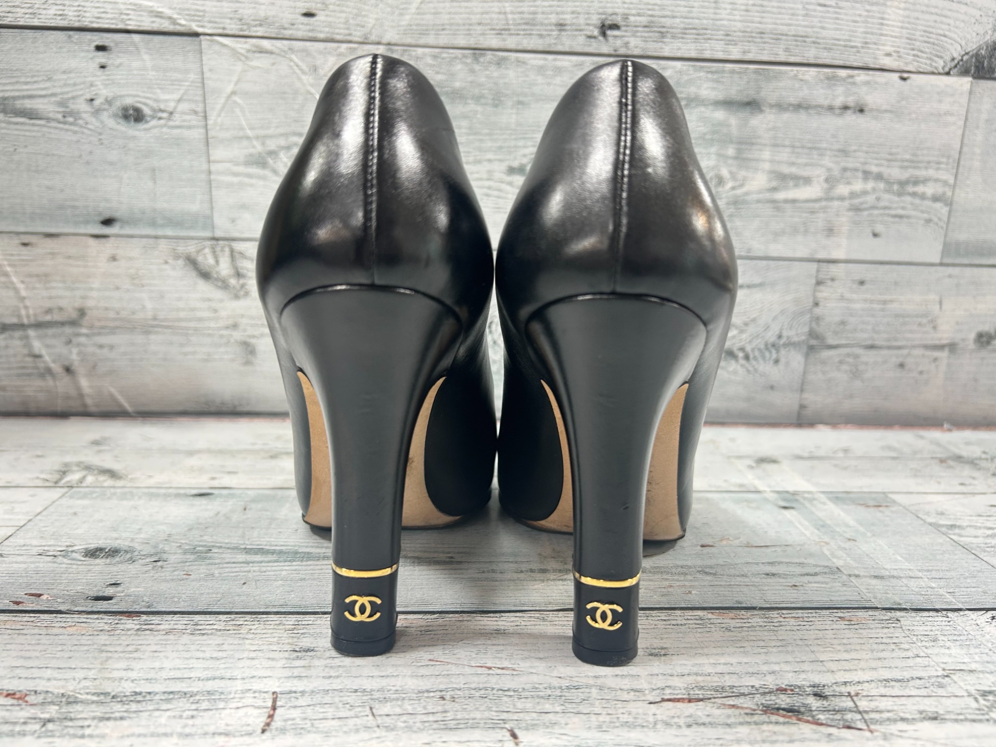 ブランド買取強化中】CHANEL(シャネル)のヒールパンプスが入荷