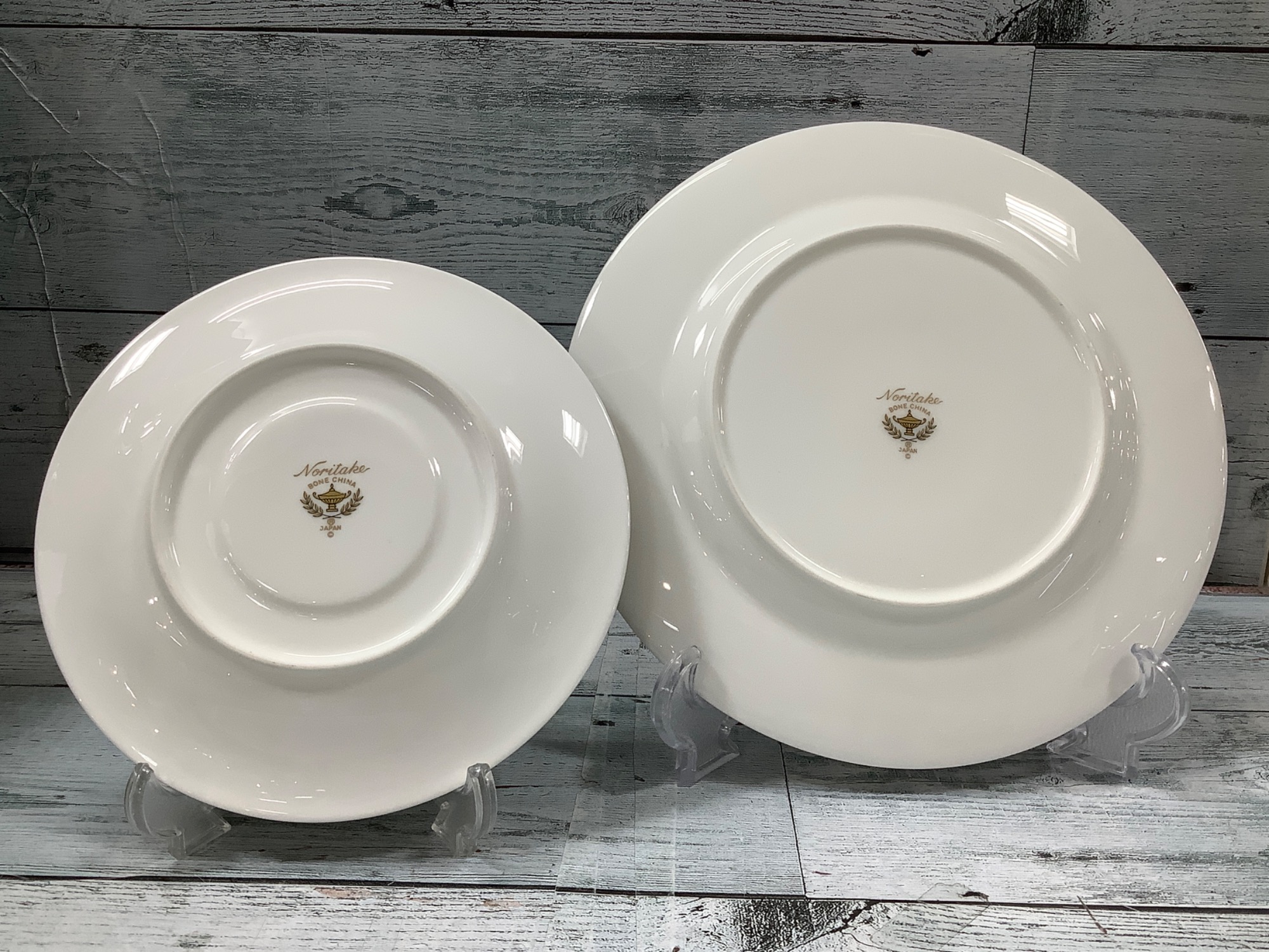 Noritake（ノリタケ）の ヴィヴィットソロ カップ&ソーサー