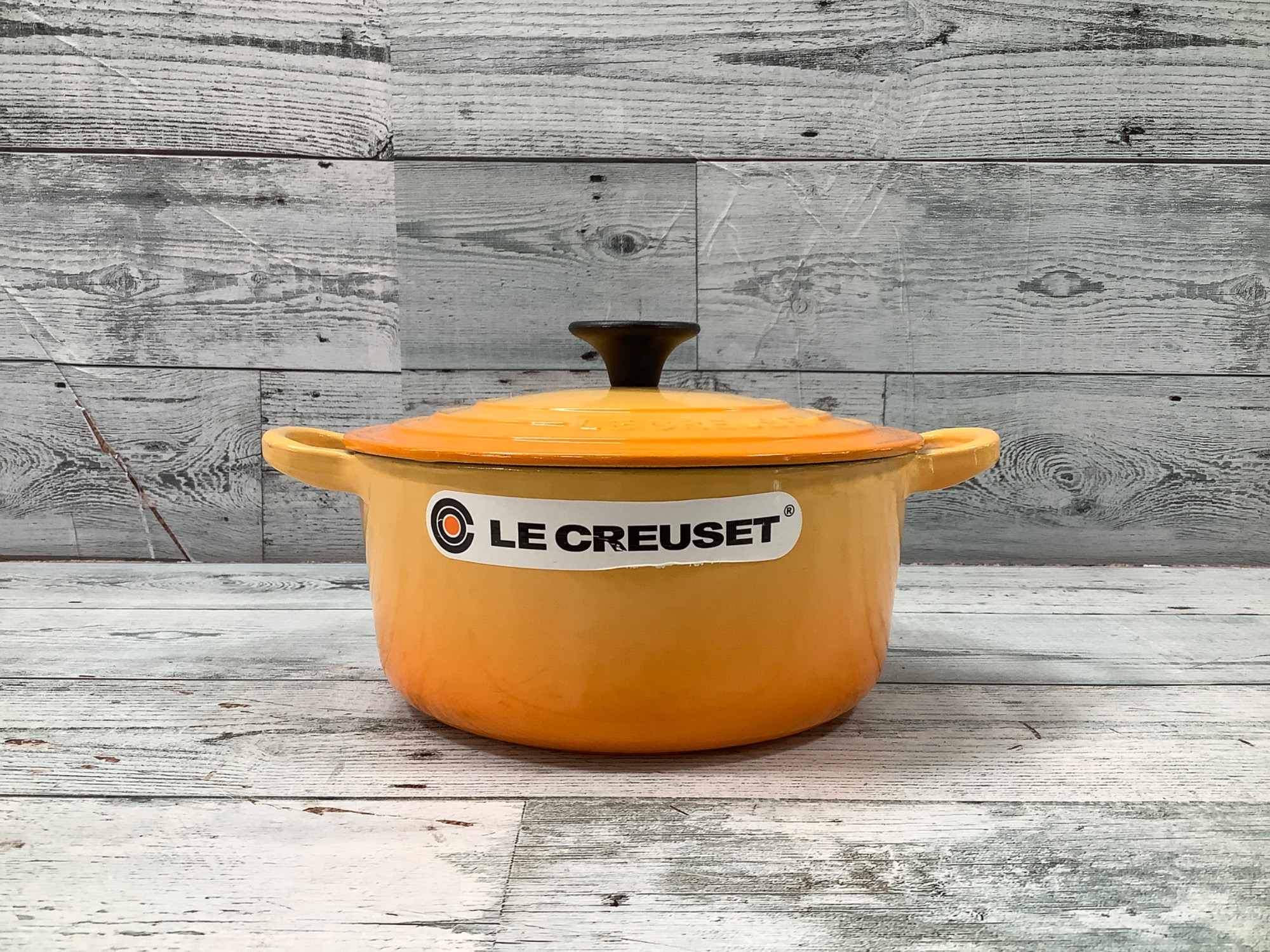 LE CREUSET オレンジ 両手鍋18サイズ Amazon.co.jp: 【Le Creuset】 シグニチャー ココット・ロンド