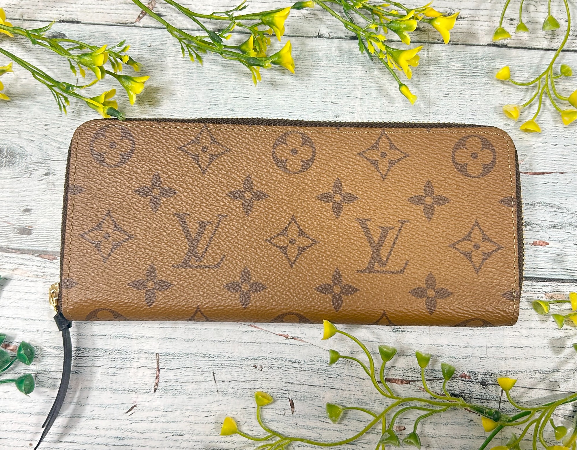 スマホで購入】LOUIS VUITTON(ルイ・ヴィトン) ポルトフォイユ