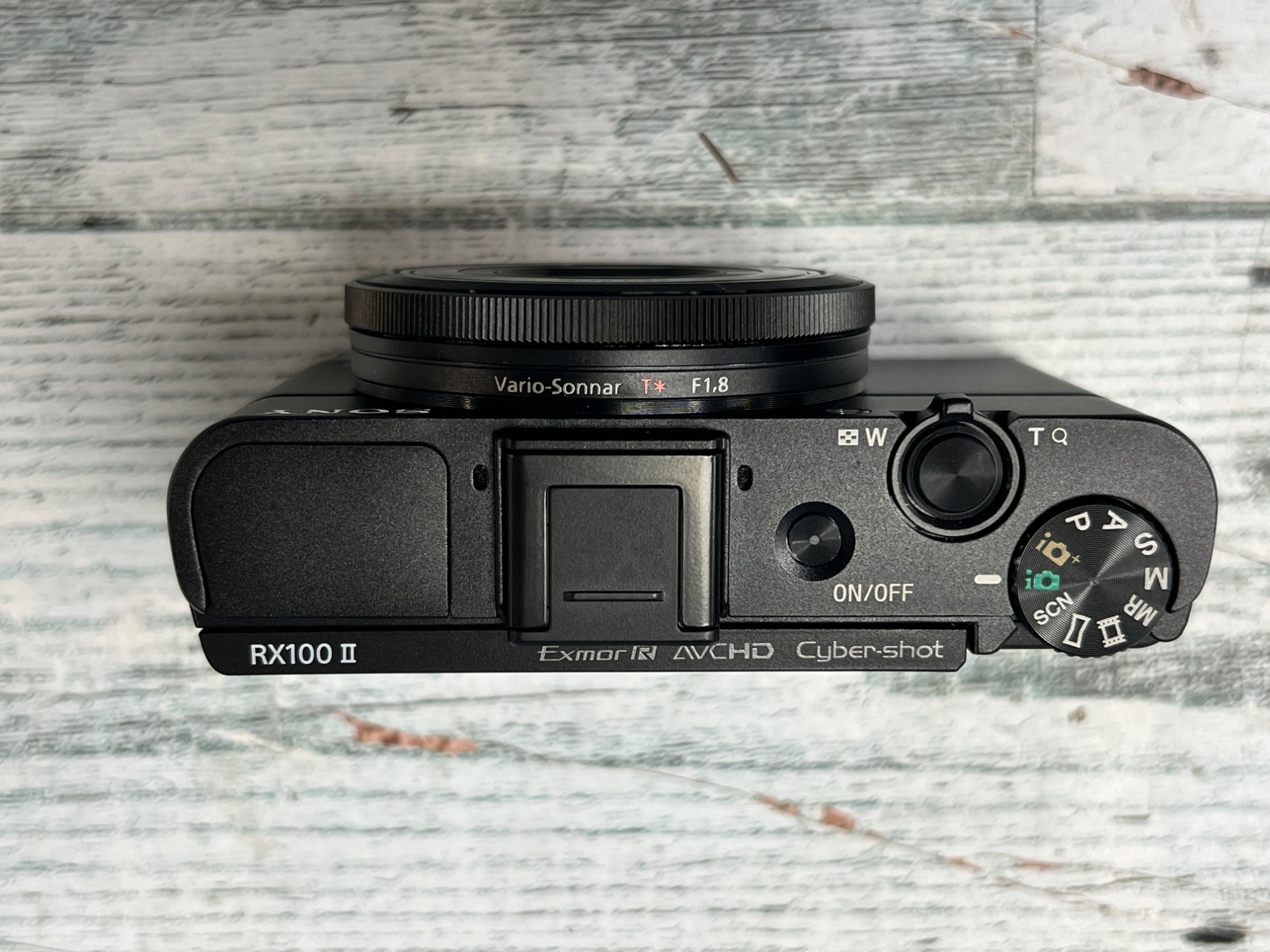 SONY(ソニー)Cyber−Shot(サイバーショット)DSC-RX100M2 が入荷いたし