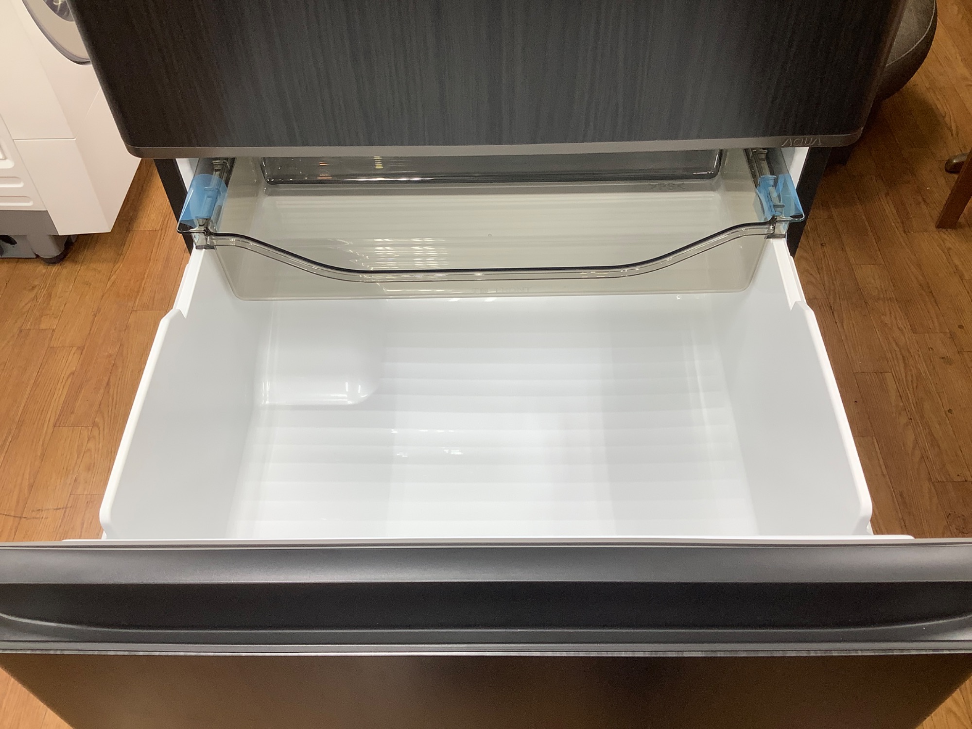 高年式!】AQUA(アクア) 4ドア冷蔵庫 AQR-V43R 2024年製が入荷いたし