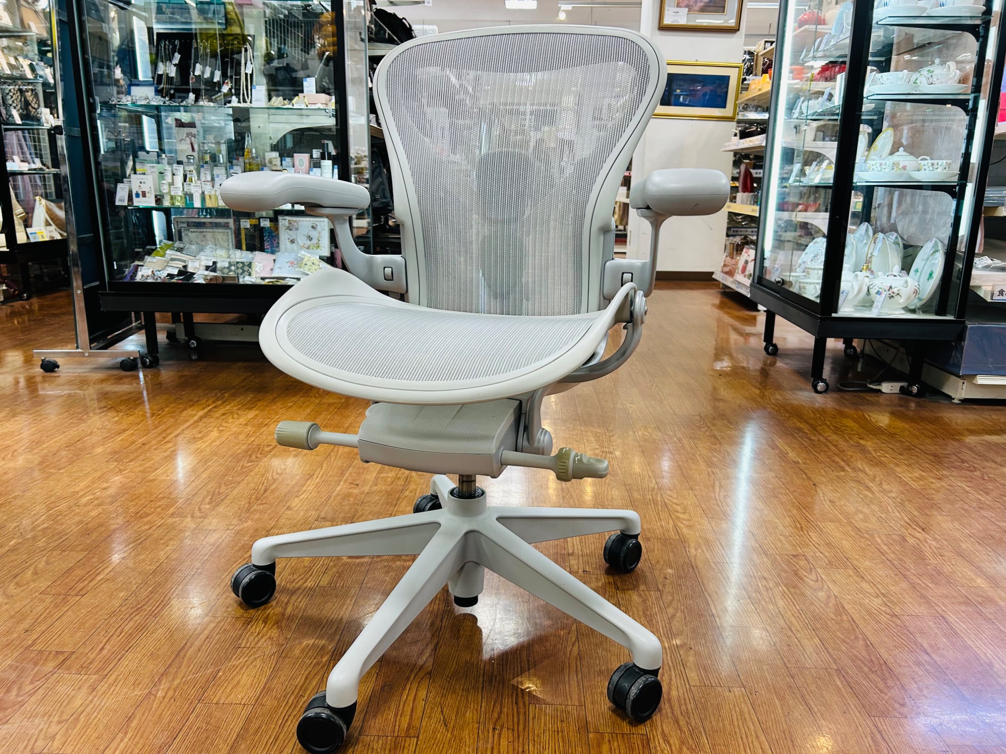 Herman Miller(ハーマンミラー) アーロンチェア AER1A13 ボイスチャー