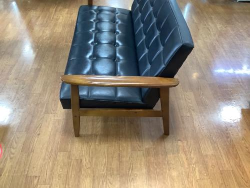 スマホで購入】カリモク60 Kチェア 2シーター W36173BWが入荷いたし