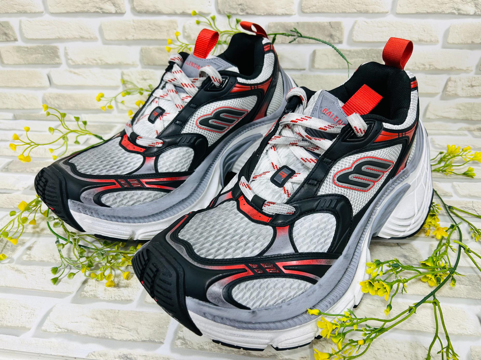 スマホで購入】BALENCIAGA(バレンシアガ) 10XLスニーカーが入荷しま