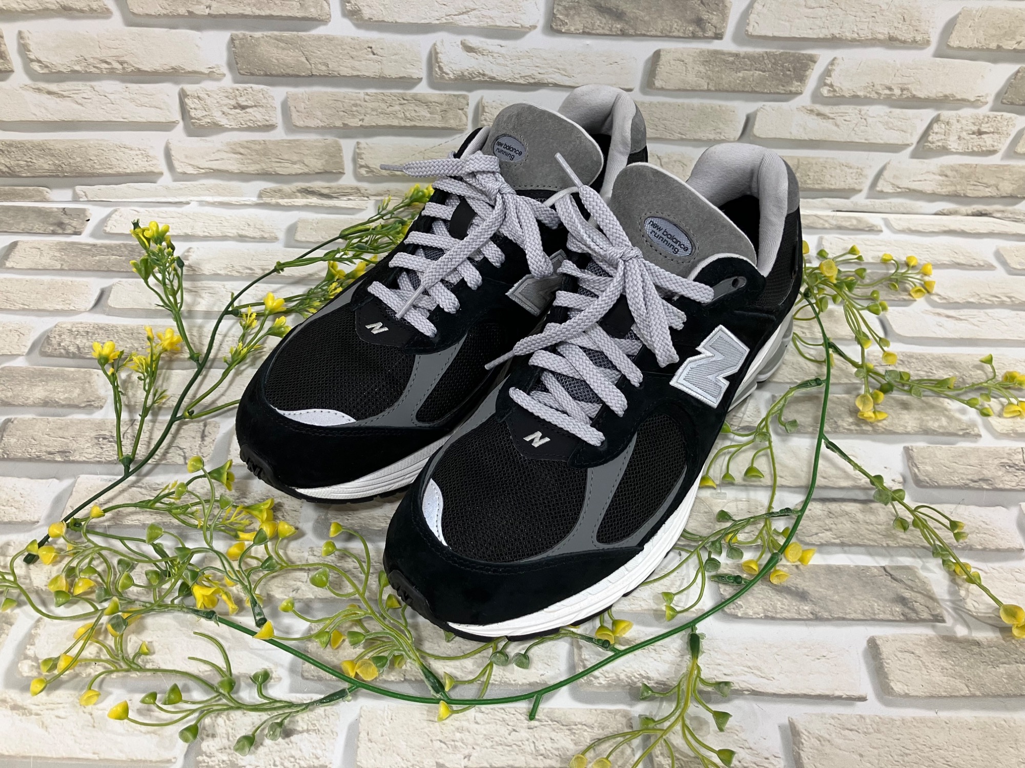 スマホで購入！】NEW BALANCE(ニューバランス) 2002Rスニーカー