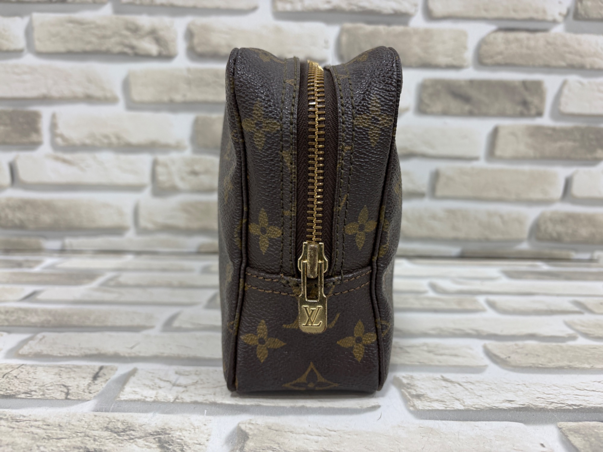 スマホで購入!】LOUIS VUITTON(ルイヴィトン)モノグラム コスメ スマホで購入!】LOUIS VUITTON(ルイヴィトン)モノグラム コスメ