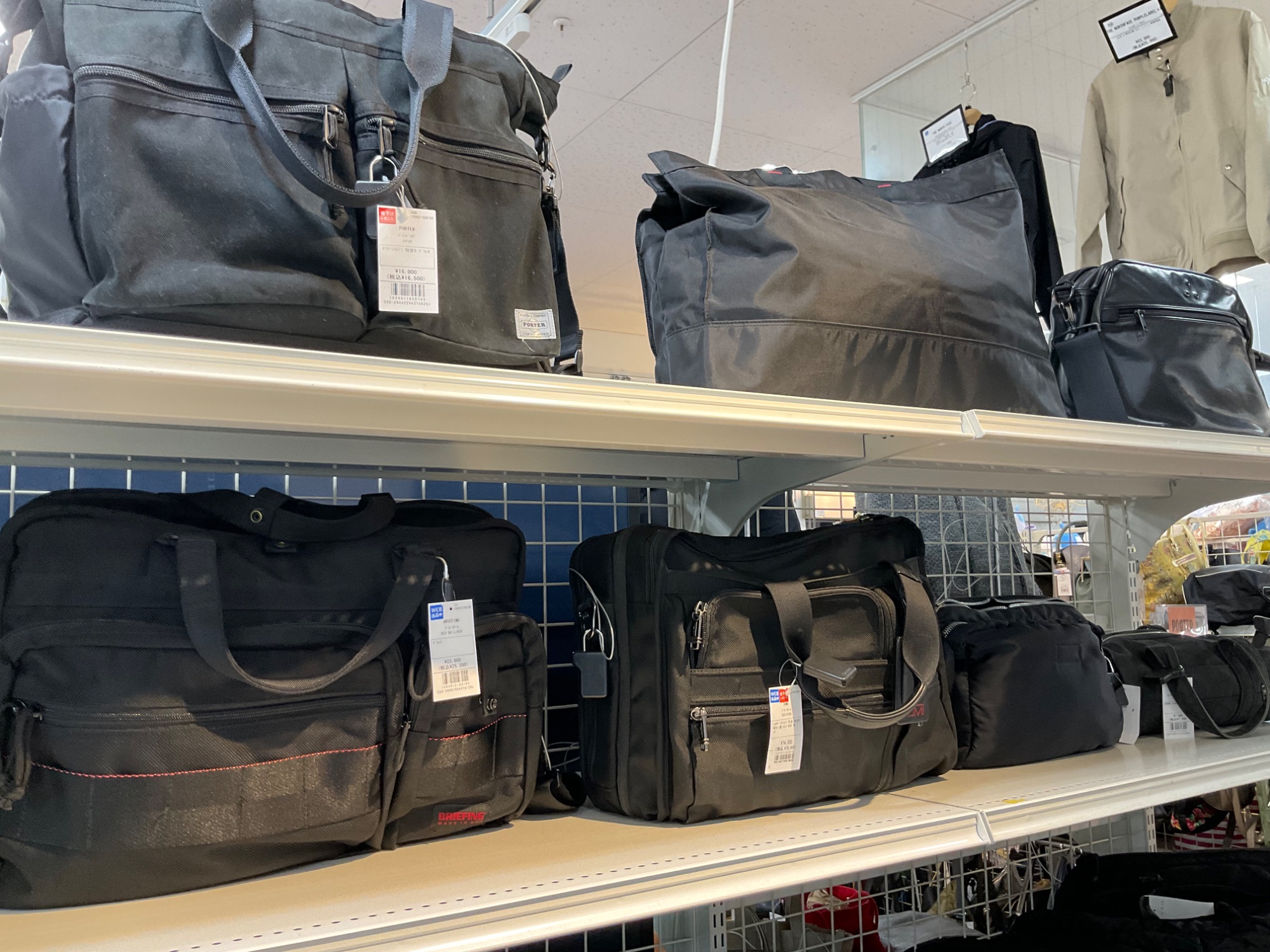 TUMI / トゥミ】メッシーナユーティリティポーチ｜機能美を極めた