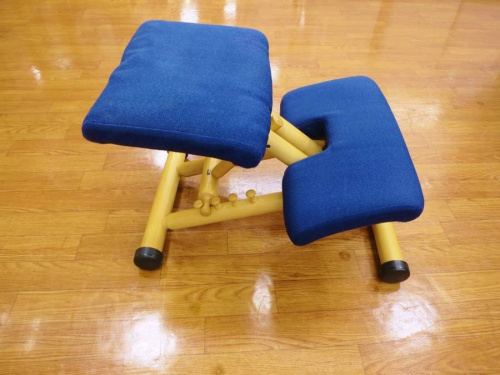マルチバランスチェアのSTOKKE
