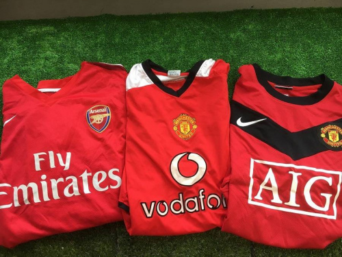 スポーツ用品の野球・サッカー