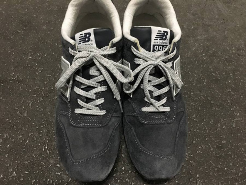シューズのニューバランス