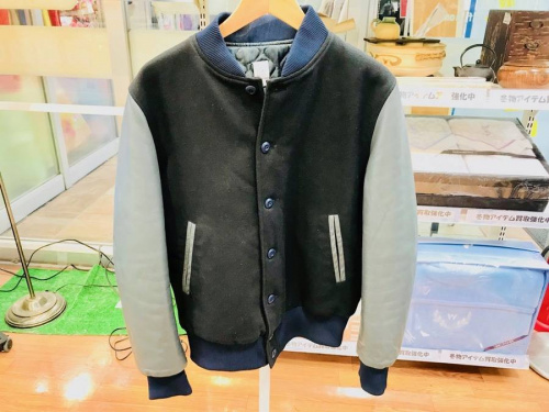 スタジャンのHERVIER