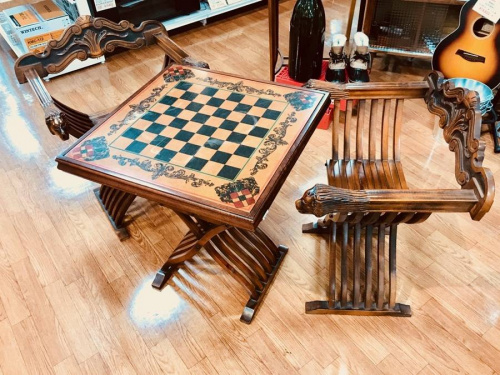 家具・インテリアのテーブル