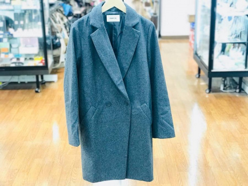 FRAY IDのチェスターコート